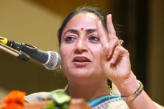 क्या सीएम रेखा गुप्ता ने आधिकारिक 'लोगो' को अंतिम रूप देने के लिए विशेष समिति का गठन किया?