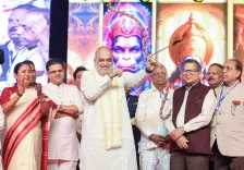 दिल्ली CM रेखा गुप्ता ने मिंटो रोड काली मंदिर में की दुर्गा पूजा, बोलीं- सनातन संस्कृति का अनुपम उत्सव