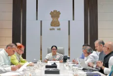 CM Rekha Gupta Orders Night Cleaning Drive for Delhi Festivals