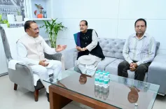 CM Sai meets Jharkhand Finance Minister at Mahanadi Bhawan