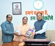 CM Sai Meets Padma Shri Folk Singer Usha Barle in Raipur