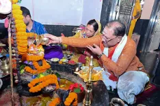 CM Sai Offers Prayers at Phaleshwarnath Temple on Nag Panchami