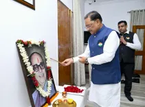CM Sai Pays Floral Tribute to Kushabhau Thakre on Jayanti
