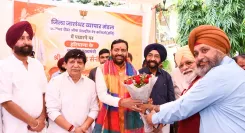 CM Saini Meets Jalandhar Traders, Targets AAP's Punjab Record