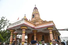 CM Saini Pays Tribute to Saint Nataraj Giri, Inspects Dome Collapse at Babaen Temple