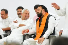 CM Samrat Choudhary Chairs NDA District Chiefs Meet in Patna