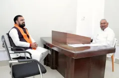 CM Samrat Choudhary Meets Former Bihar CM Nitish Kumar