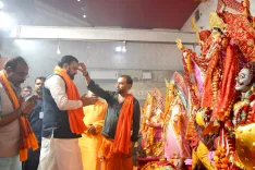 CM Samrat Choudhary Offers Netra Puja at Thakurbari on Maha Saptami