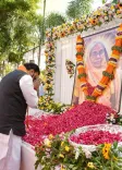 CM Samrat Choudhary Pays Tribute at Harish Dwivedi's Mother's Shradh