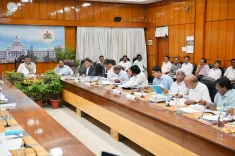 CM Shivakumar Chairs KBJNL Board Meet at Krishna Bhavan