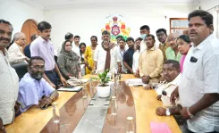 CM Shivakumar Meets Navakarnataka Honorarium Workers' Delegation