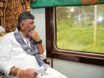 Karnataka CM Shivakumar holds Belagavi talks with sugarcane farmers, mill owners today