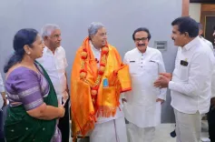 CM Siddaramaiah Meets Gayatri Shanthegowda After SC Victory
