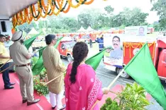 CM Soren flags off 58 mini fire tenders for Jharkhand