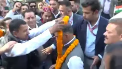 CM Sukhu Greeted by Huge Crowd in Kullu's Bajaura