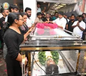 CM Vijay pays tribute to director K. Bhagyaraj at his residence
