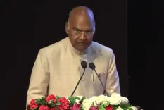 पूर्व राष्ट्रपति रामनाथ कोविंद ने की CM योगी की तारीफ, यूपी को ट्रिलियन डॉलर इकोनॉमी बनाने के संकल्प को सराहा