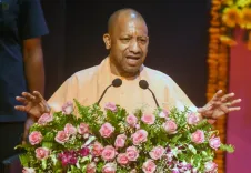 CM योगी का 8 जुलाई को वाराणसी दौरा: शिक्षकों के लिए कैशलेस चिकित्सा योजना का होगा शुभारंभ