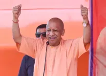 लखनऊ में कूड़ा प्रबंधन को नई दिशा: सीएम योगी ने 250 इलेक्ट्रिक और सीएनजी वाहनों का किया लोकार्पण