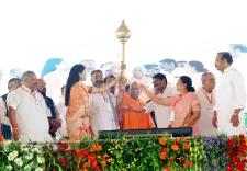 CM Yogi Launches ₹342 Crore Projects in Agra