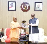 CM Yogi meets Lok Sabha Speaker Om Birla in Lucknow