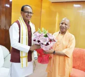 CM Yogi Meets Union Minister Shivraj Singh Chouhan in Lucknow