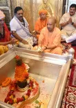 CM Yogi Offers Prayers at Kashi Vishwanath on Shravan Onset