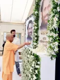 CM Yogi pays tribute to Ram Vilas Paswan in Lucknow