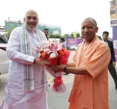 CM Yogi Welcomes Amit Shah at UPITS 4.0 Launch in Greater Noida