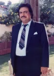 क्या कादर खान हर फन में माहिर कलाकार थे, जिन्होंने अपनी बहुमुखी प्रतिभा से बॉलीवुड को नया रंग दिया?