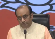 सुधांशु त्रिवेदी का कांग्रेस पर हमला: 'राहुल गांधी कम्युनिज्म की राह पर, पार्टी बनी माओवादी मुस्लिम लीग कांग्रेस'