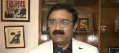 BJP सांसद गोपचाडे का कांग्रेस पर हमला: 'कॉकरोचों को देश से हटाना होगा', CJI अपमान पर देशद्रोह की माँग