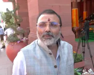 निशिकांत दुबे का कांग्रेस पर हमला: 'लगातार हार से उबर न पाने पर अभद्र भाषा का सहारा'