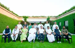 CWC बैठक में राहुल गांधी ने उठाया चुनाव आयोग की निष्पक्षता का मुद्दा, ज्ञानेश कुमार के इस्तीफे की माँग