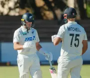 कोनवे और मिचेल ने न्यूजीलैंड को जिम्बाब्वे पर दिलाई बड़ी बढ़त 