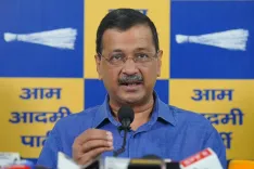 केजरीवाल का पलटवार: 'दिमागी नक्सली' बयान पर मोदी को घेरा, भगत सिंह और आंबेडकर का दिया हवाला