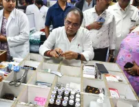 क्या झारखंड के स्वास्थ्य मंत्री ने कफ सिरप की दुकानों की जांच की?