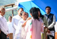 Why Was the Durga Puja Carnival Not Canceled Despite Flooding? Mamata Banerjee Explains