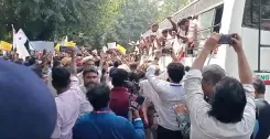 जंतर-मंतर पर छात्र-युवा प्रदर्शनकारियों की हिरासत की सीपीआई (एम) ने निंदा की, सीईसी हटाने की माँग