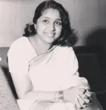 आशा भोसले के अवार्ड्स: दादासाहेब फाल्के पुरस्कार से पद्म विभूषण तक