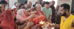 क्या दीपोत्सव पर मंदिरों में उमड़ी आस्था, दर्शन के लिए सुबह से ही पहुंच रहे हैं श्रद्धालु?