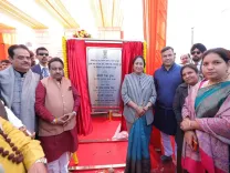 Did Delhi CM Rekha Gupta Launch New Aadhaar Service Centre?