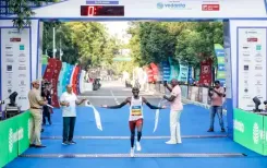 दिल्ली हाफ मैराथन में केन्याई धावकों का जलवा, मटाटा और रेंगरुक ने जीते खिताब