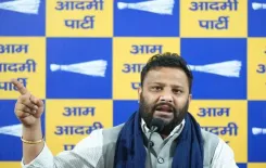 दिल्ली सरकारी स्कूलों की बदहाली पर AAP विधायक कुलदीप कुमार का BJP पर हमला, कृष्णा नगर छात्रा मौत पर उठाए सवाल
