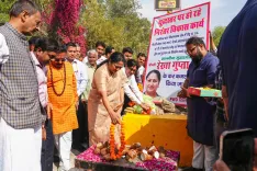 दिल्ली में जलभराव की समस्या का होगा समाधान, सीएम रेखा गुप्ता ने विकास परियोजनाओं का किया शुभारंभ