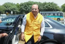 दिल्ली में अवैध रूप से बने आधार कार्ड पर सख्ती, उपराज्यपाल ने अधिकारियों को दिए कड़े निर्देश