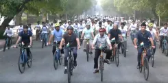 हर घर तिरंगा साइकिल यात्रा: मनसुख मांडविया ने दिल्ली में 1,000+ युवाओं संग पेडल चलाया, फिटनेस और पर्यावरण का दिया संदेश