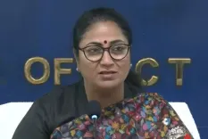 दिल्ली में इस बार छठ महापर्व की भव्य तैयारी, सीएम रेखा गुप्ता ने कहा- यमुना पर बनेगा मॉडल घाट