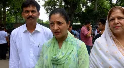 जंतर-मंतर प्रदर्शन में पेलेट गन से छात्र घायल, अलका लांबा ने मांगी दोषी पुलिसकर्मियों पर कार्रवाई