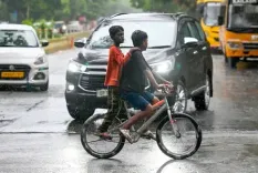 दिल्ली एनसीआर में इस हफ्ते हो सकती है गरज चमक के साथ बारिश, मौसम विभाग का येलो अलर्ट है जारी